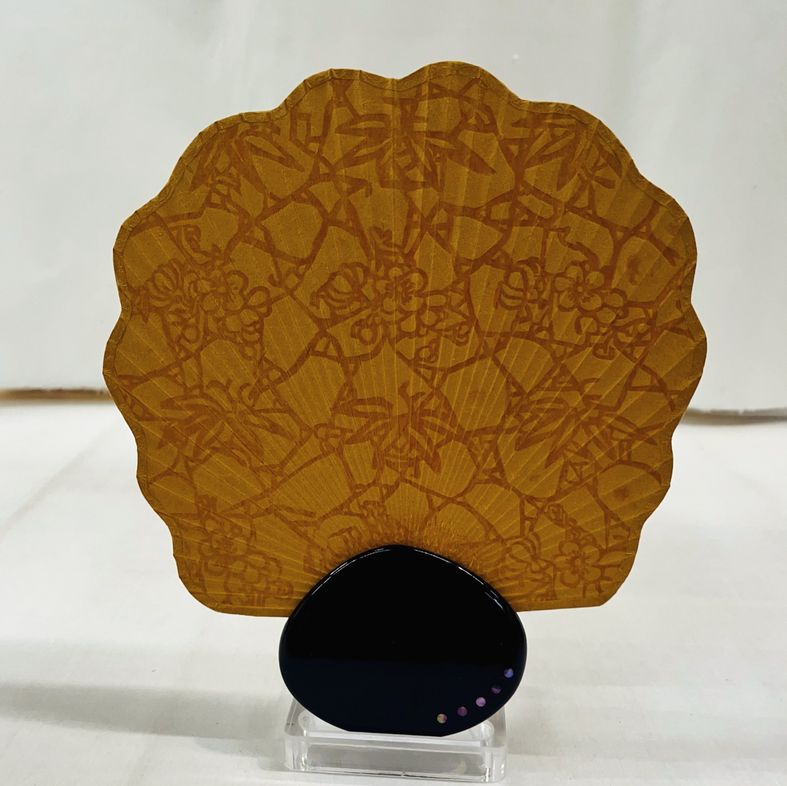 하효진 작가의 능화지 작업